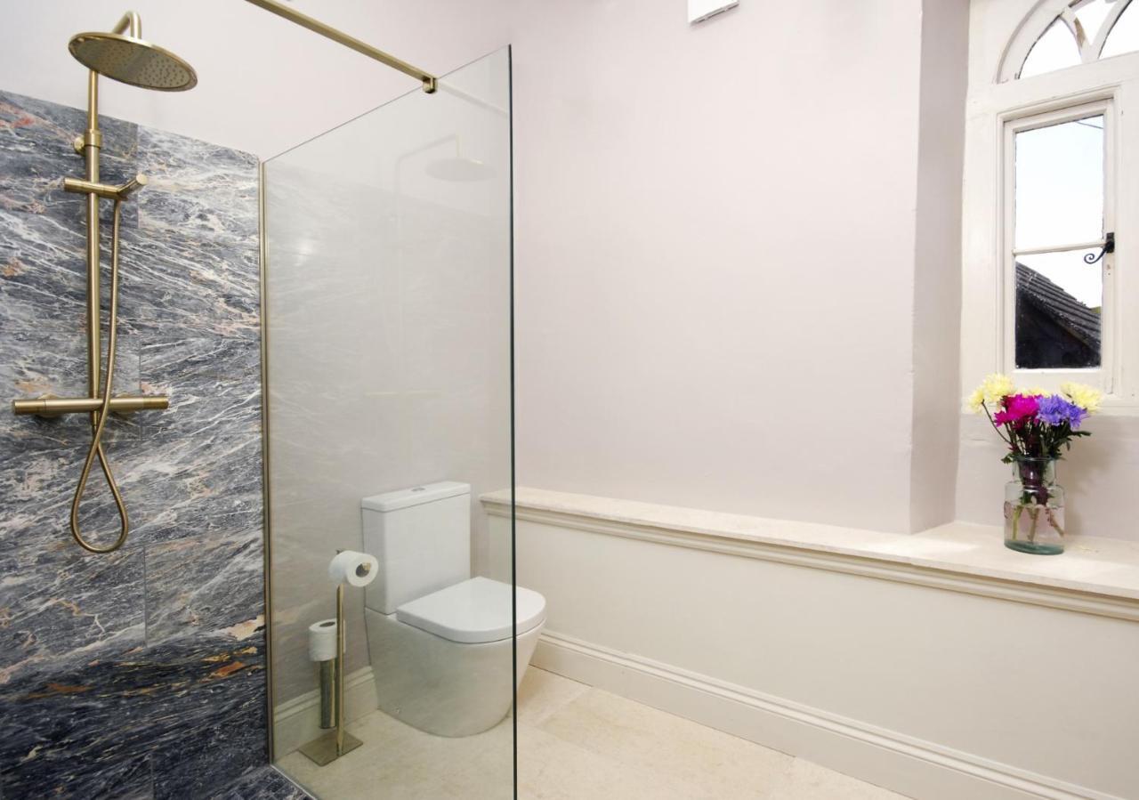Topside House - Beautiful 7 Bedroom House With Hottub Wifi And Parking Near Bath Wells Frome Oakhill Eksteriør bilde