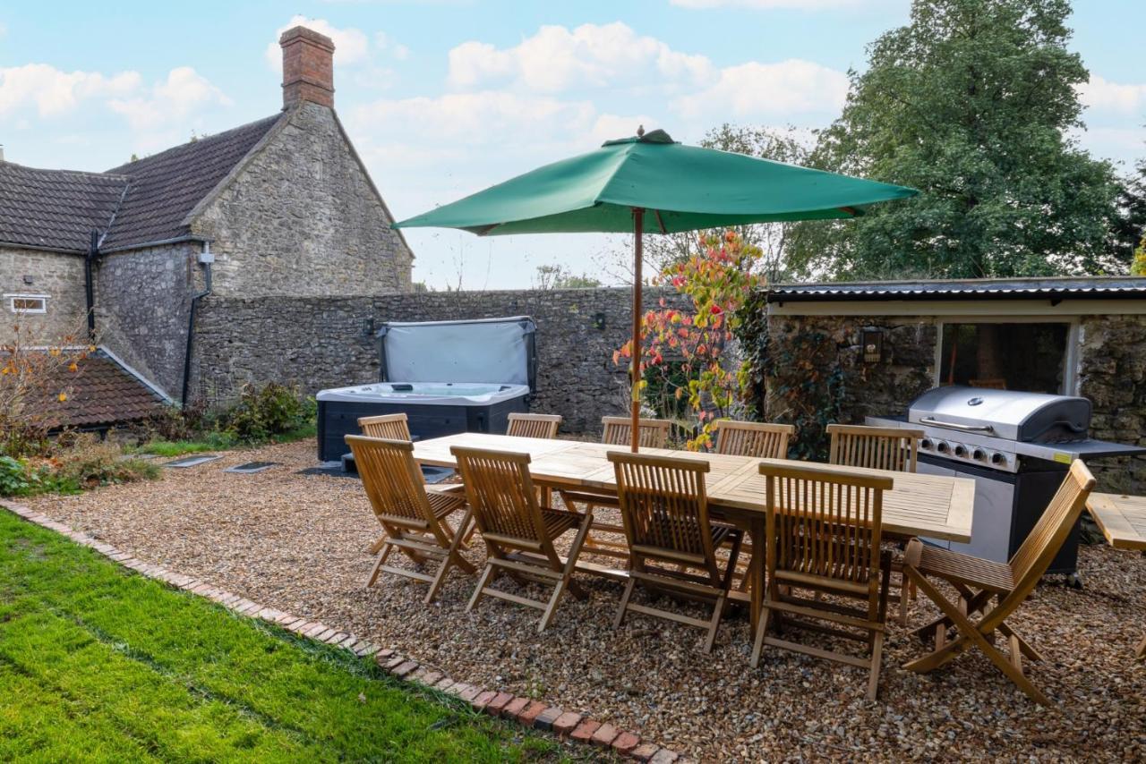Topside House - Beautiful 7 Bedroom House With Hottub Wifi And Parking Near Bath Wells Frome Oakhill Eksteriør bilde